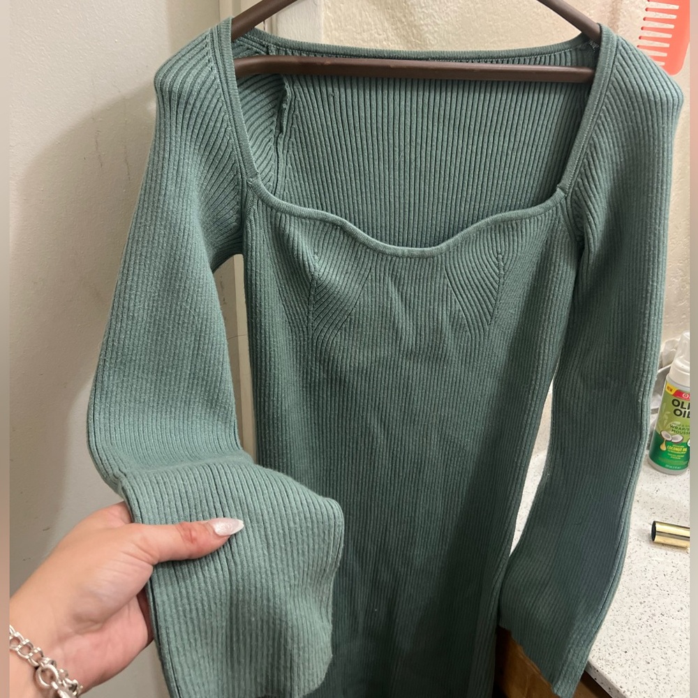Green Ribbed Knit Dress - Picture 2 of 2
